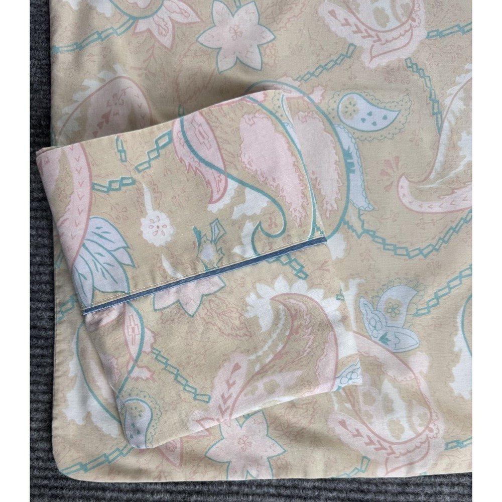 Vintage Standard Pillowcases Pair Pastel Paisley Tan Pink Blue Retro Boho Hippie